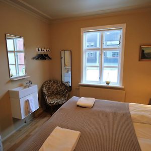 Grettir Guesthouse Downtown Charm